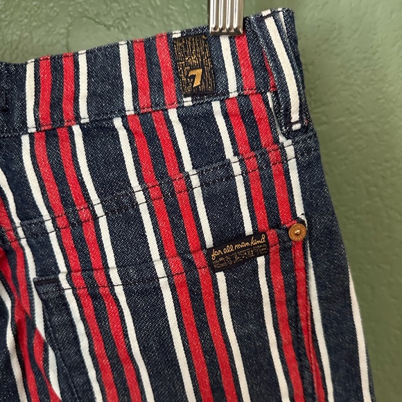 7 for All Man Kind stripped Jeans - Picture 3 of 5